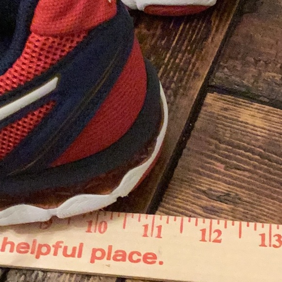 Asics gel netburner volleyball shoes Sz 9 - Picture 14 of 15